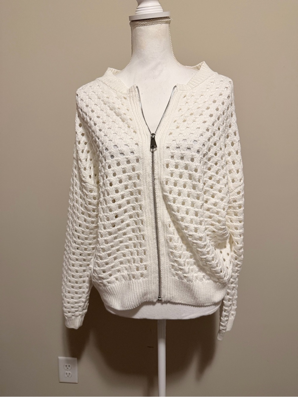 Elan Aster cable knit Sweater Cardigan Zip Up relaxed fit White size large NWT - Picture 7 of 12
